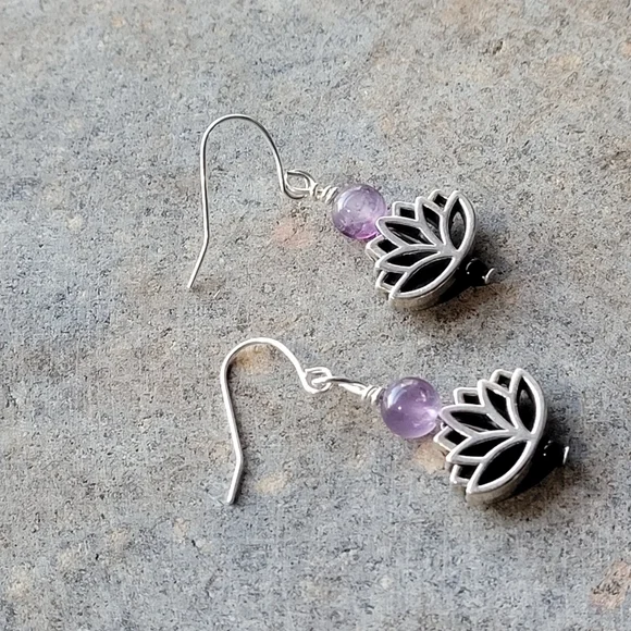 Amythest Lotus Silver Plated Earrings - Picture 4 of 7